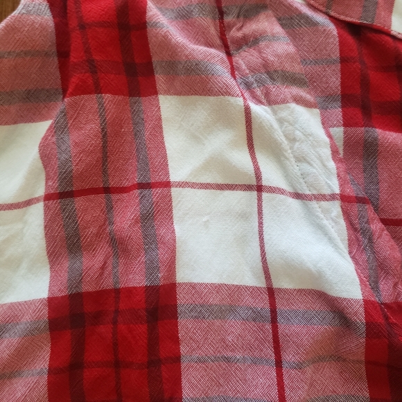 Universal Threads Red & White Plaid Top - Picture 7 of 7